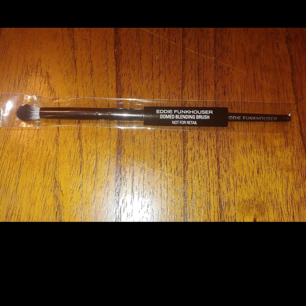 Domed Blending Eyeshadow Brush Makeup Brush Eddie Funkhouser